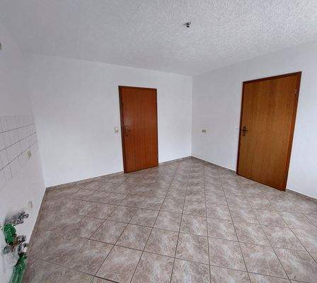 Küche Tür zum Flur und Wohnzimmer