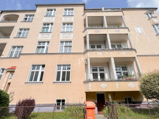 Gebäudeansicht/ facade