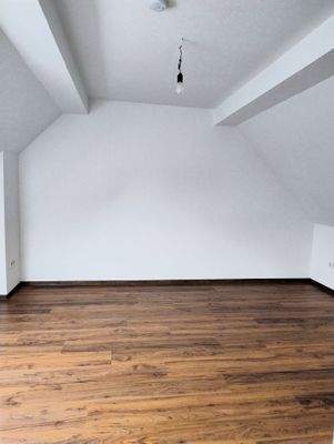 Schlafzimmer 1 obere Etage.jpg