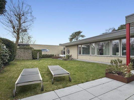 Blick in den uneinsehbaren Garten