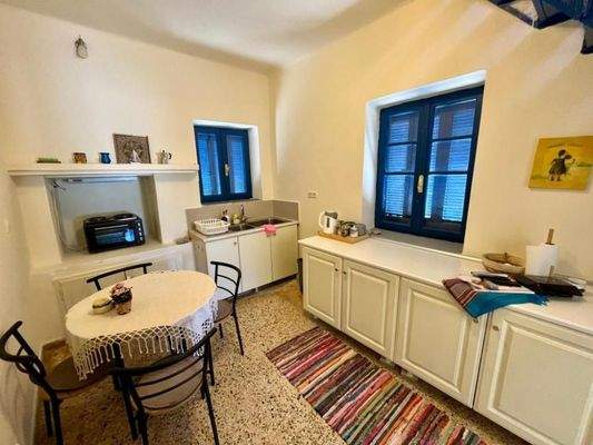 Kreta, Kalo Chorio: 2-Apartment-Anwesen mit geräumiger Dachterrasse zu verkaufen