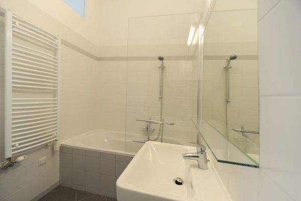 Badezimmer / bathroom