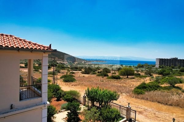 img_c0fdce38-f153-41c5-a672-d62f4f19bb8e