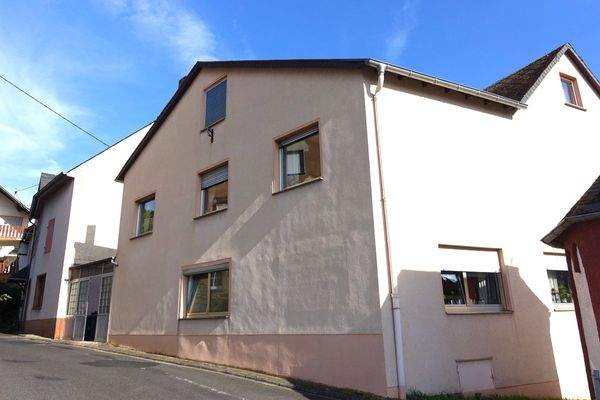 Zufahrt von anderer Straßenseite