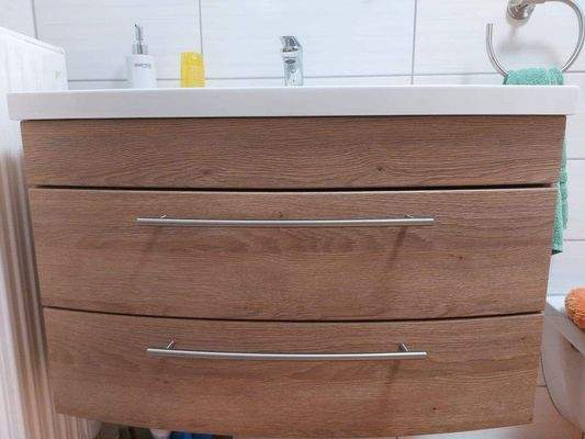 Waschtisch mit Unterschrank