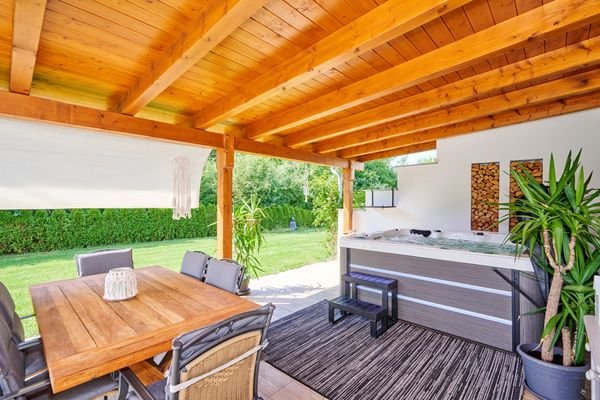  Einfamilienhaus Terrasse _ Pool