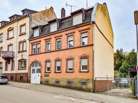 Straßenansicht