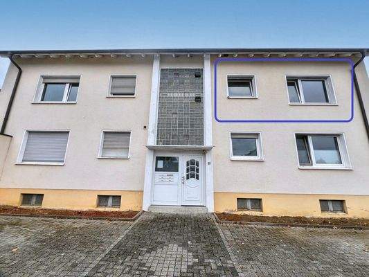 Vorderansicht 1. OG rechts