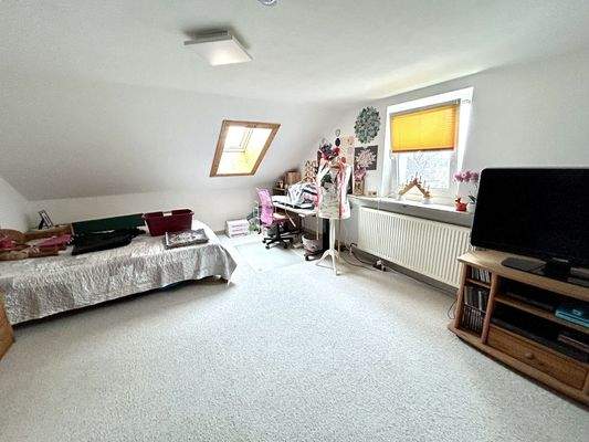 Teilansicht Zimmer Dachgeschoss