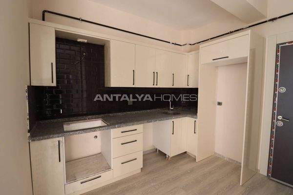 Stylish Real Estate in Complex with Aquapark in Mersin Tece