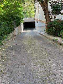 Zufahrt Garage