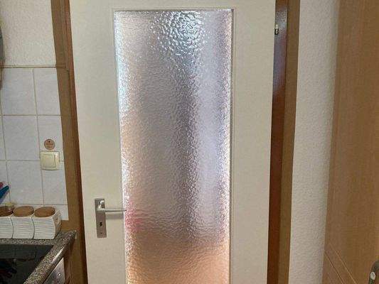 Zimmertürbeispiel, hier mit Glaseinsatz