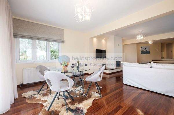 3f3ffe1c-722f-4c09-ae5d-40186e9e9b2b