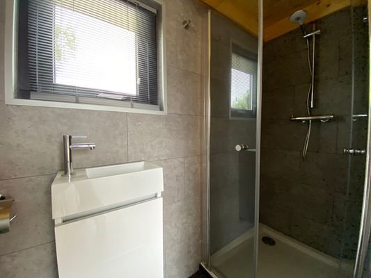 Tiny House 4 - 214