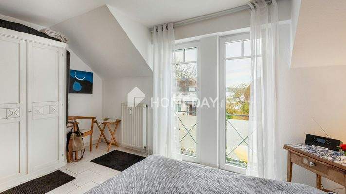 1. OG Schlafzimmer 2