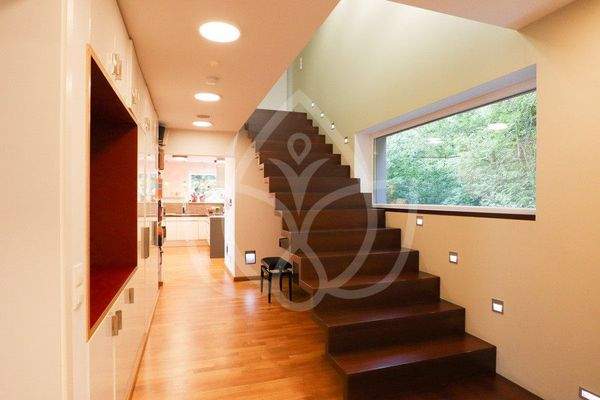 Wohnhaus - Eingangsbereich EG