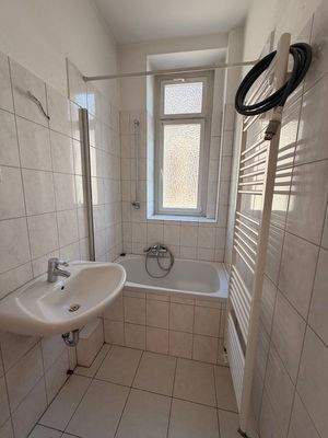 Badezimmer mit Wanne