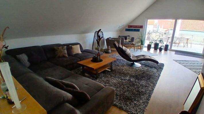 OG Wohnbereich (zur Ostseite).jpg