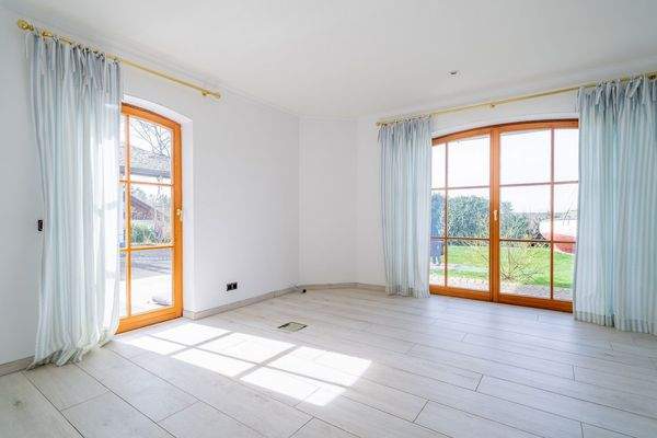 Zimmer im Ergeschoss