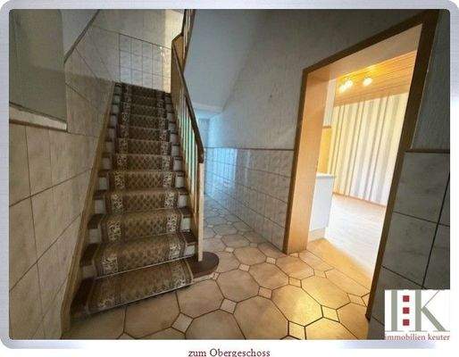zum Obergeschoss