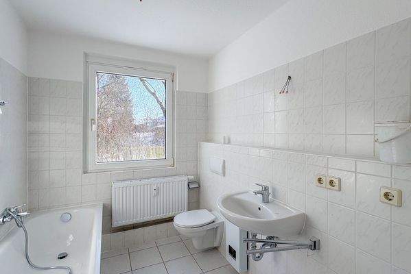 Badezimmer mit Wanne