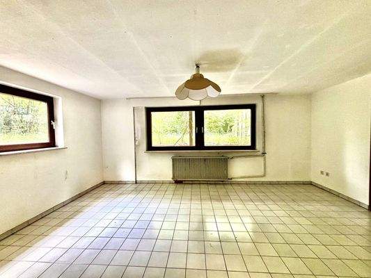 Zimmer im Souterrain