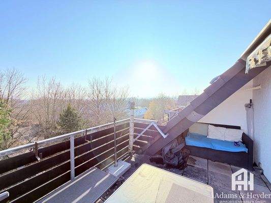 Balkon, Bild 3 (teilüberdacht) Bild 2