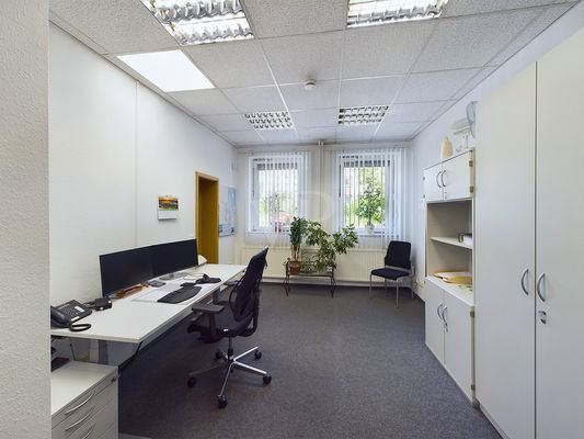 Büro Erdgeschoss (Durchgangszimmer)