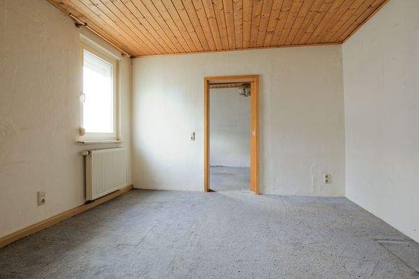 10 - 2. OG li Arbeitszimmer.jpg