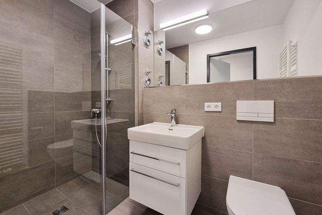 Für Studenten/Azubi´s: neuwertige 1-Zi.-Wohnung! - Photo 5