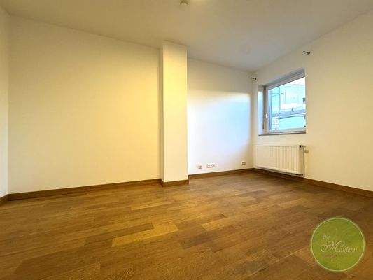 ... das erste Schlaf-/Homeoffice-/Hobbyzimmer mit 