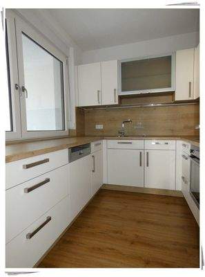 Küche mit Einbauküche