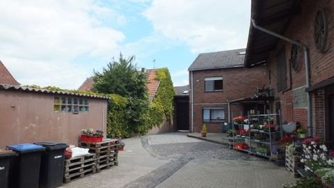Haus kaufen in Grevenbroich Laach bei immowelt