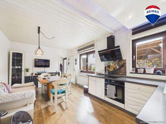 REMAX Immobilien DeLux Haus in Losheim am See - Britten zu verkaufen