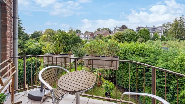 Balkon mit Blick ins Grüne