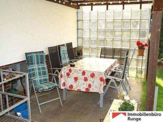 überdachte Terrasse.jpg