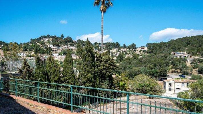 Grundstück mit Haus und Blick auf das Meer zu verkaufen in Galilea, Mallorca