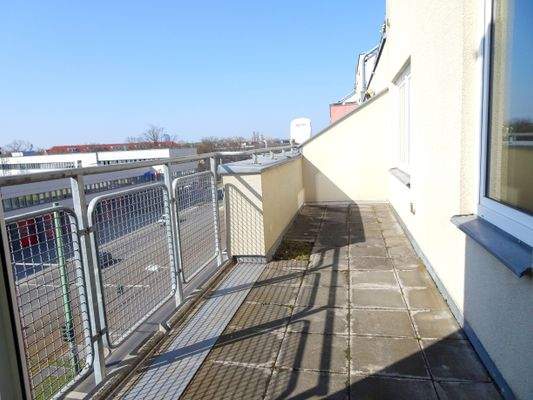 Großzügige Terrasse für entspannte Stunden