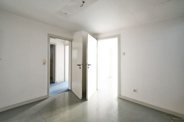 Zimmer 4, OG