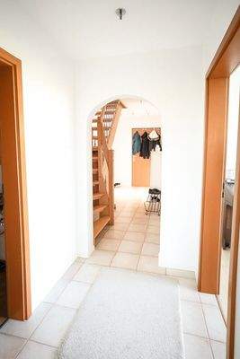 Flur mit Treppe nach Oben