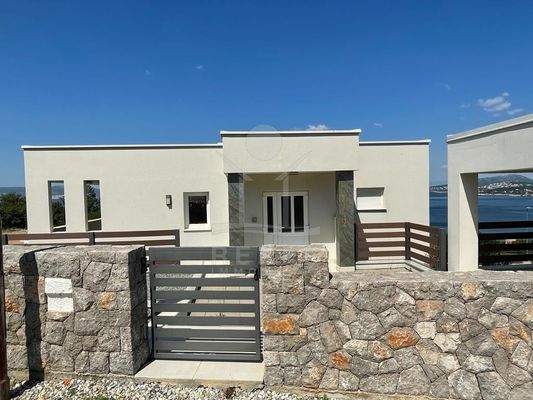 Mit erfrischender Pool