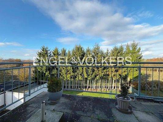 Terrasse mit Blick ins Grüne