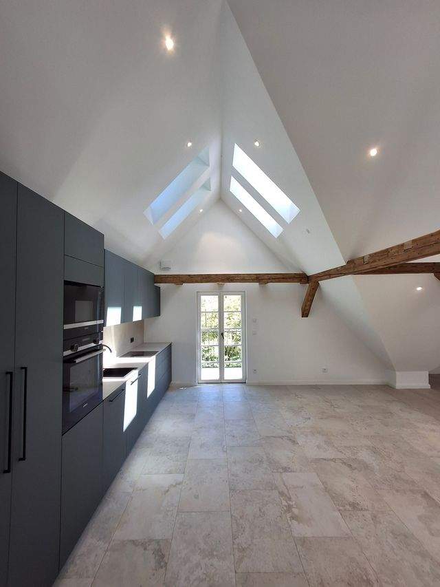 Einzigartige Altbauwohnung mit exklusiver Lage in Marburg - Foto 1