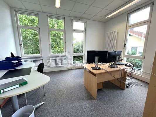 Büro 1