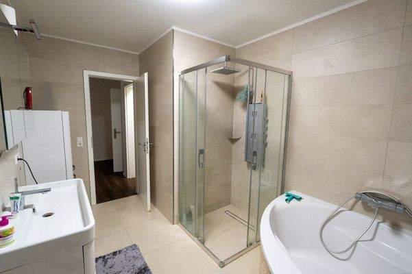 Badezimmer Erdgeschoss