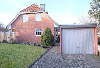 Hausansicht von der Straße