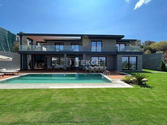 Villas in Project with Private Beach and Pier in Bodrum