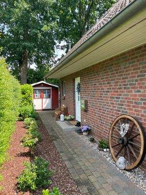 Hauseingang von der Straße aus 3766.jpeg