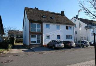 Stellplätze neben dem Hauseingang