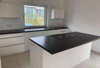 Kochinsel mit Essplatz